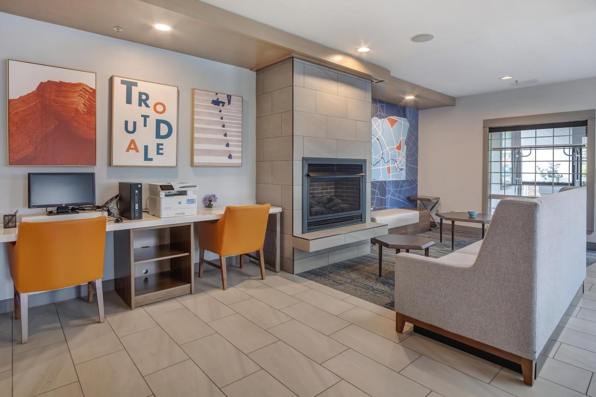 Holiday Inn Express Portland East - Columbia Gorge By Ihg Troutdale Bagian luar foto