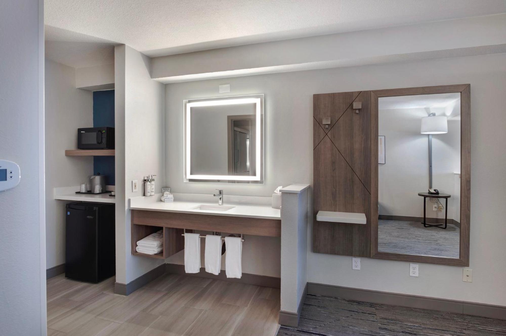 Holiday Inn Express Portland East - Columbia Gorge By Ihg Troutdale Bagian luar foto